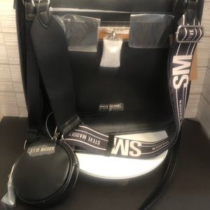 New STEVE MADDEN black bjessi crossbody bag w/matching EarPod case - TikTok
